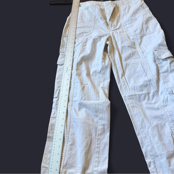Women’s  White Cargo Pants - Picture 5 of 6